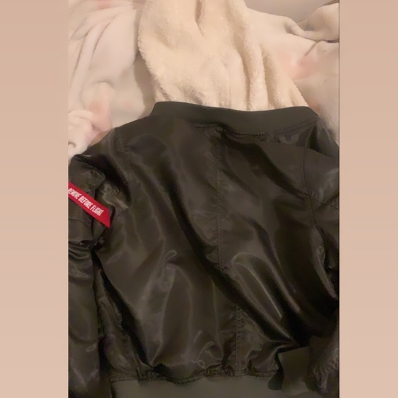 Jacket - Picture 4 of 6